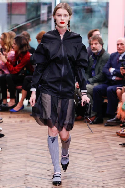 Look 1